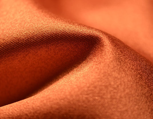 Polyester drapiert in Orange