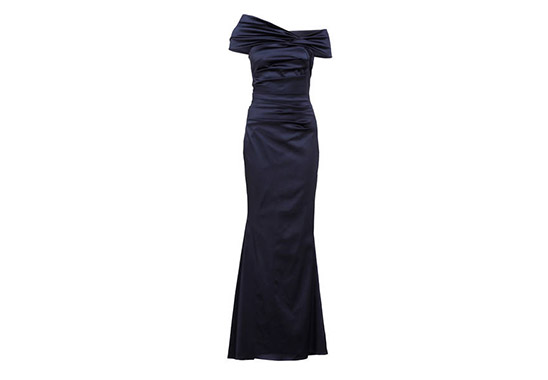 dunkelblaues Abendkleid mit Carmen-Ausschnitt